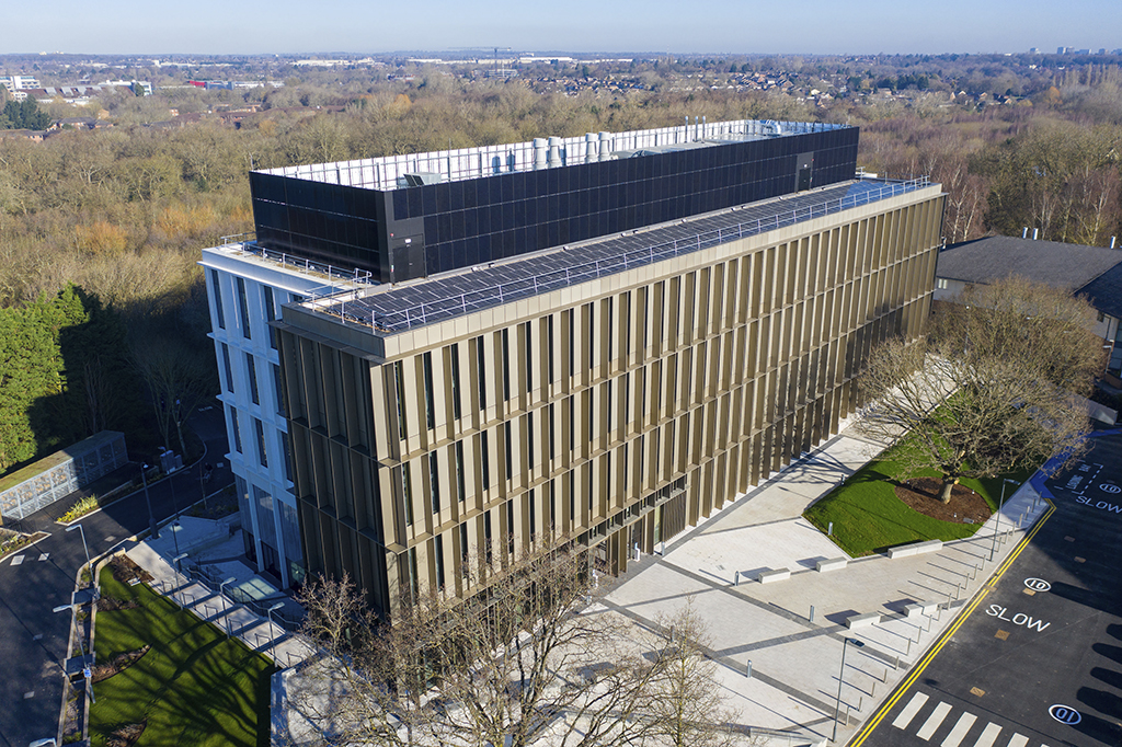 CN-Awards-21_Project-of-the-Year-20-50m_Willmott-Dixon_University-of-Warwick-IBRB-Drone-mid.jpg