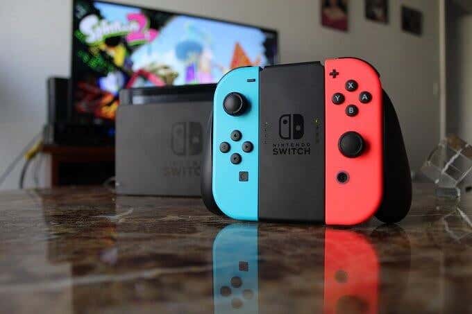 Nintendo Switch Backwards Compatibility Explained image - Switch-Hero-Shot