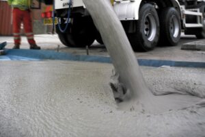 Tarmac concrete pour materials