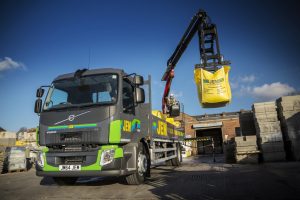 Volvo new-series FL 18-tonner is first new truck for Jem Centres